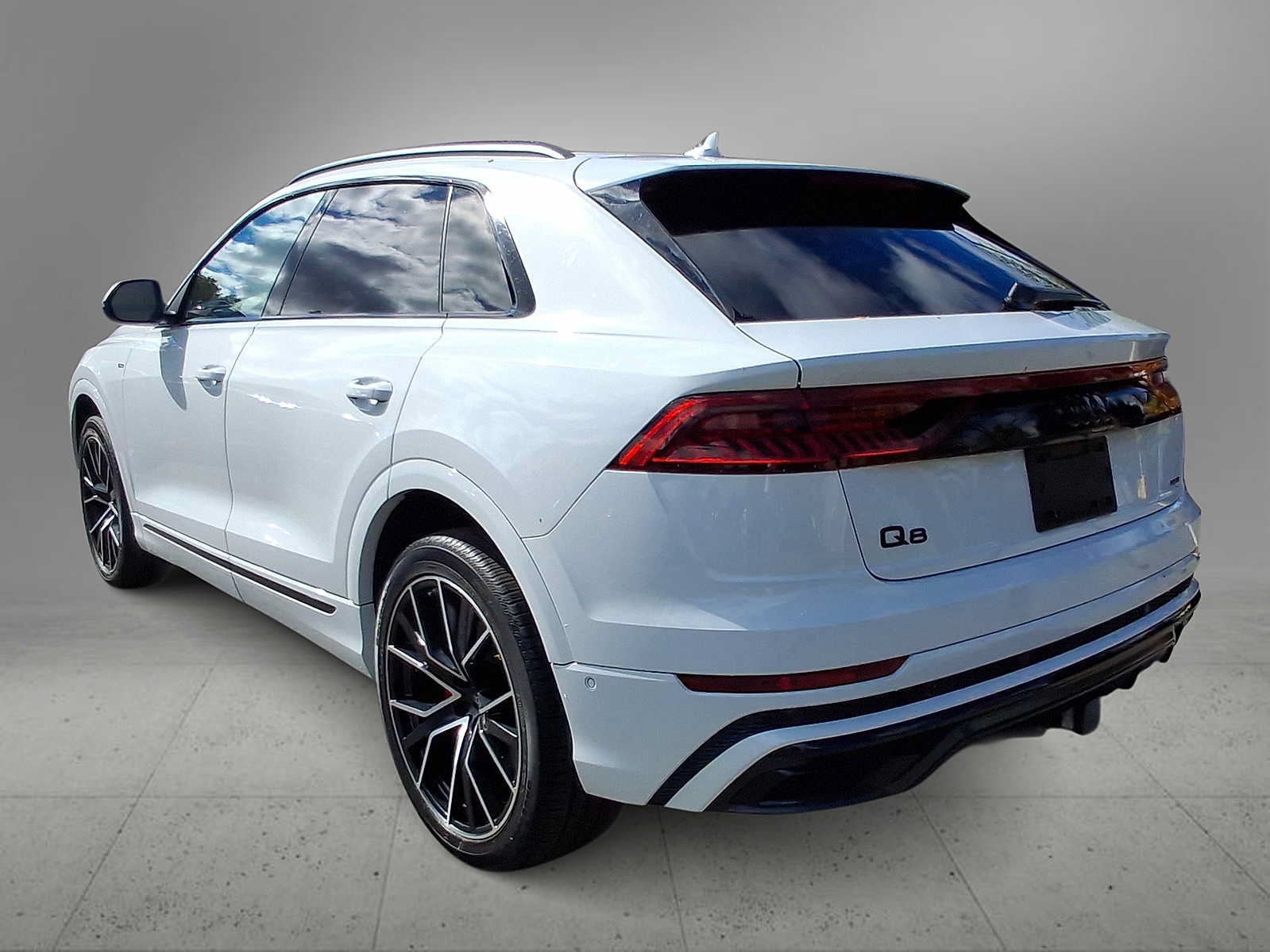 Certified 2023 Audi Q8 Premium Plus AWD/4WD image 6