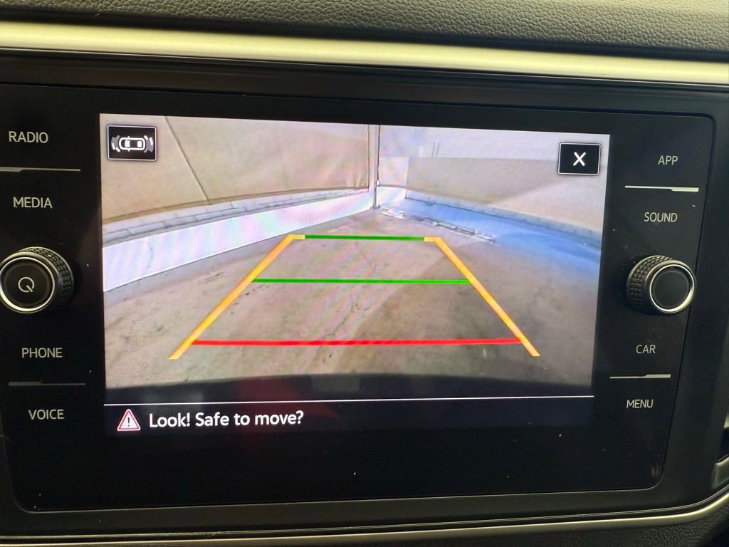 Used 2021 Volkswagen Atlas SE image 32