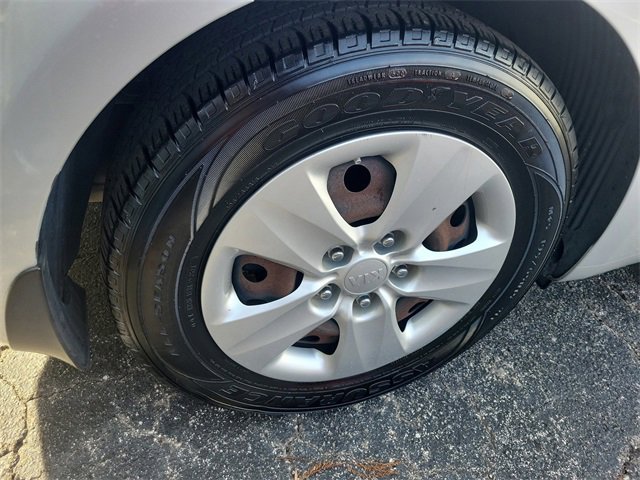 Used 2018 Kia Forte LX w/ LX Popular Package image 6