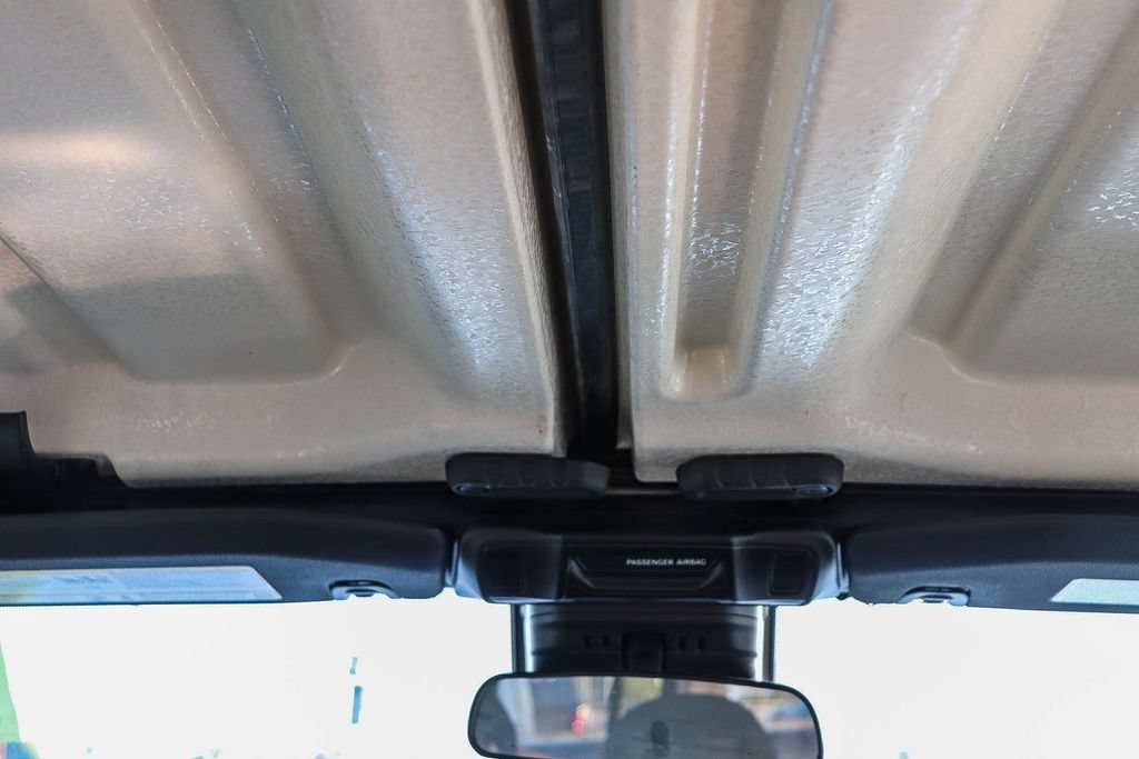 Used 2024 Jeep Wrangler Unlimited AWD/4WD image 18