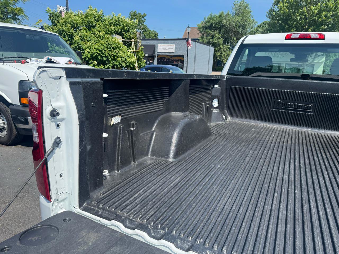 Used 2025 Chevrolet Silverado 1500 W/T RWD image 8