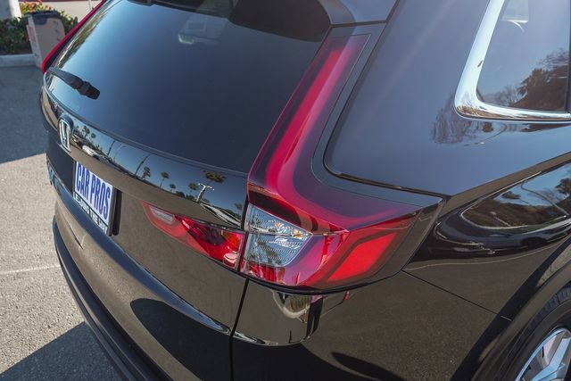Used 2025 Honda CR-V LX image 8