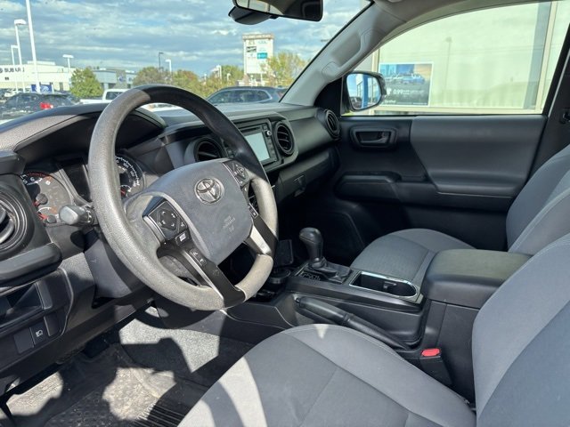 Used 2019 Toyota Tacoma SR image 11