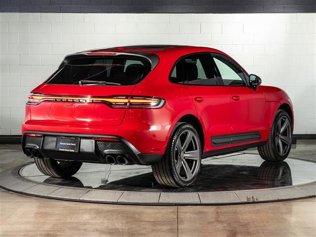 Certified 2025 Porsche Macan Turbo image 9