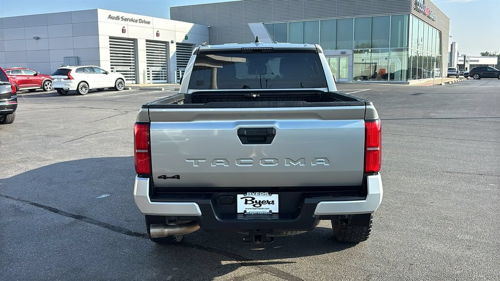 Used 2024 Toyota Tacoma TRD Off-Road AWD/4WD image 29