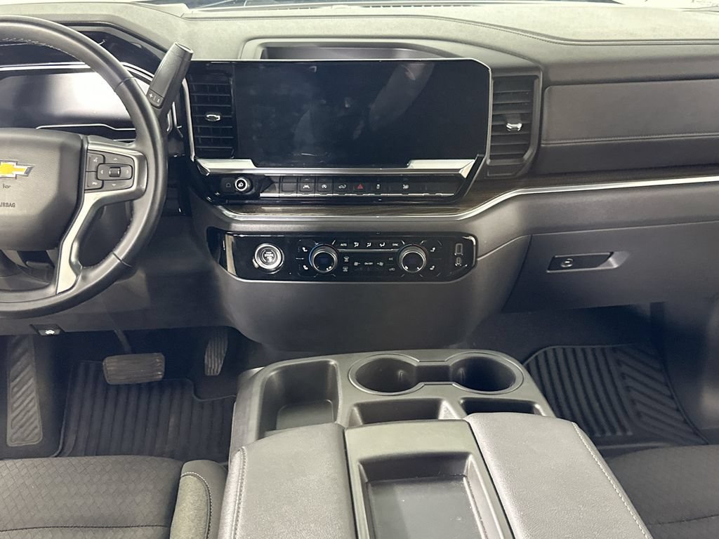 Used 2023 Chevrolet Silverado 1500 LT AWD/4WD image 20