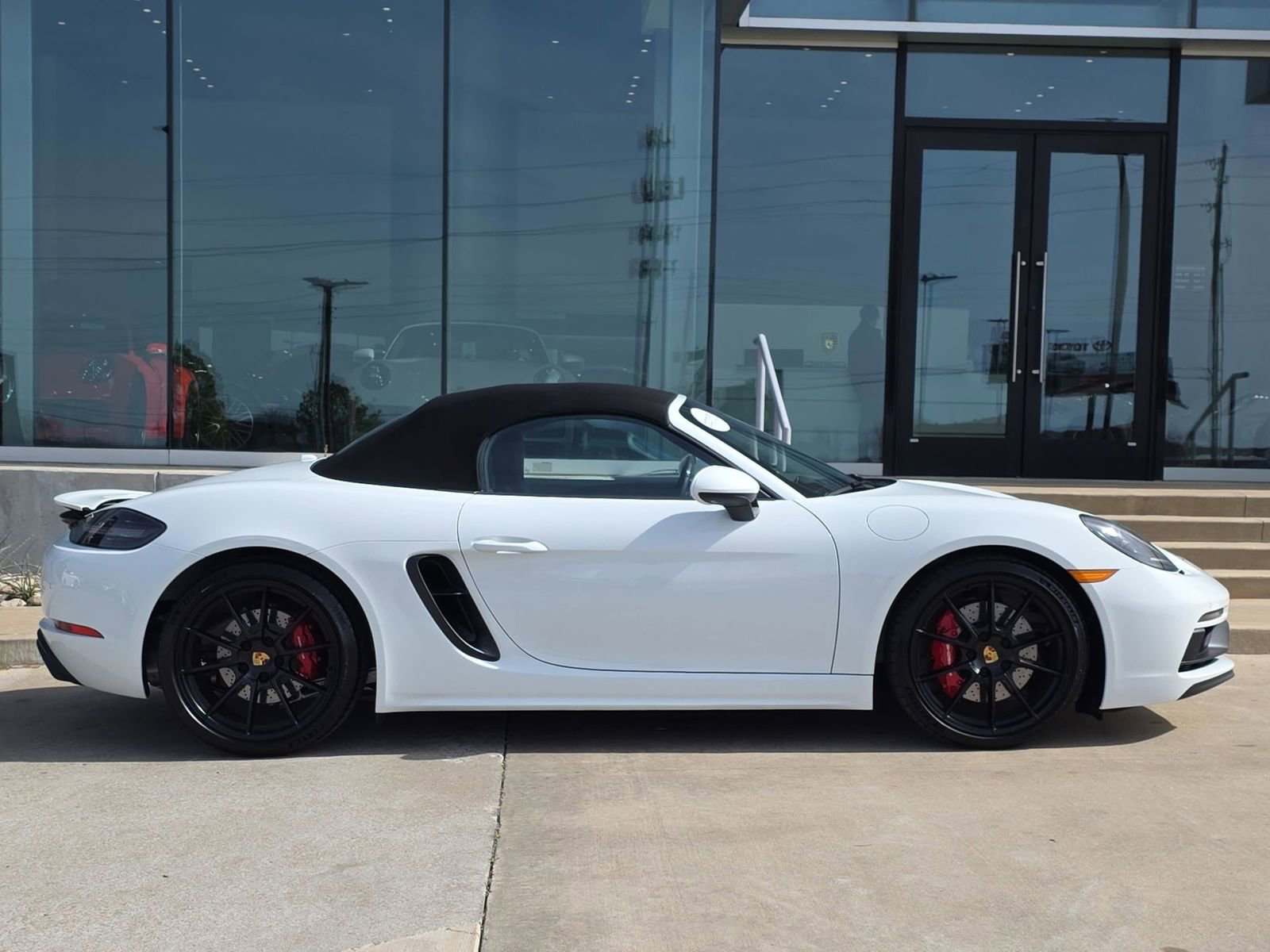 Used 2025 Porsche 718 Boxster GTS image 8
