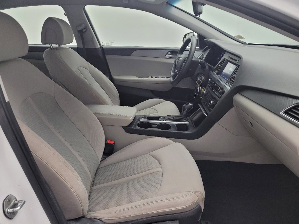 Used 2017 Hyundai Sonata SE FWD image 21