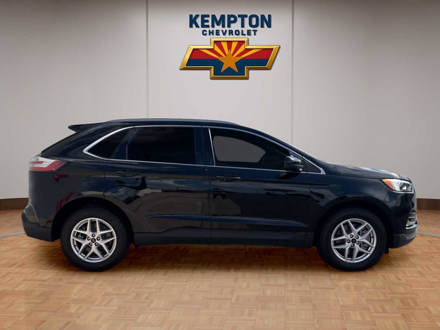 Used 2023 Ford Edge SEL w/ Convenience Package AWD/4WD image 7