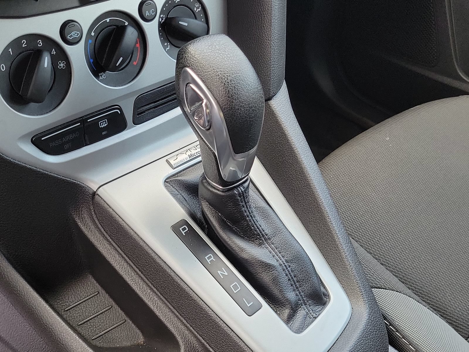 Used 2013 Ford Focus SE FWD image 29