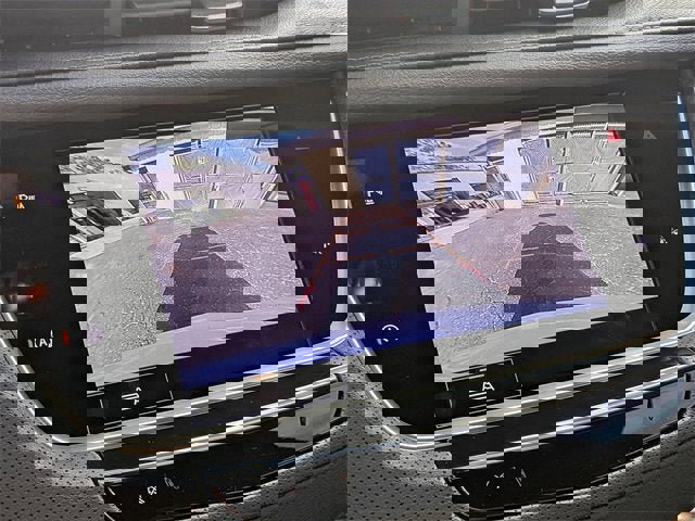 New 2025 Cadillac XT6 Luxury image 27