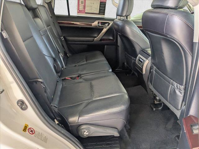 Used 2018 Lexus GX 460 Premium w/ Premium Package AWD/4WD image 17