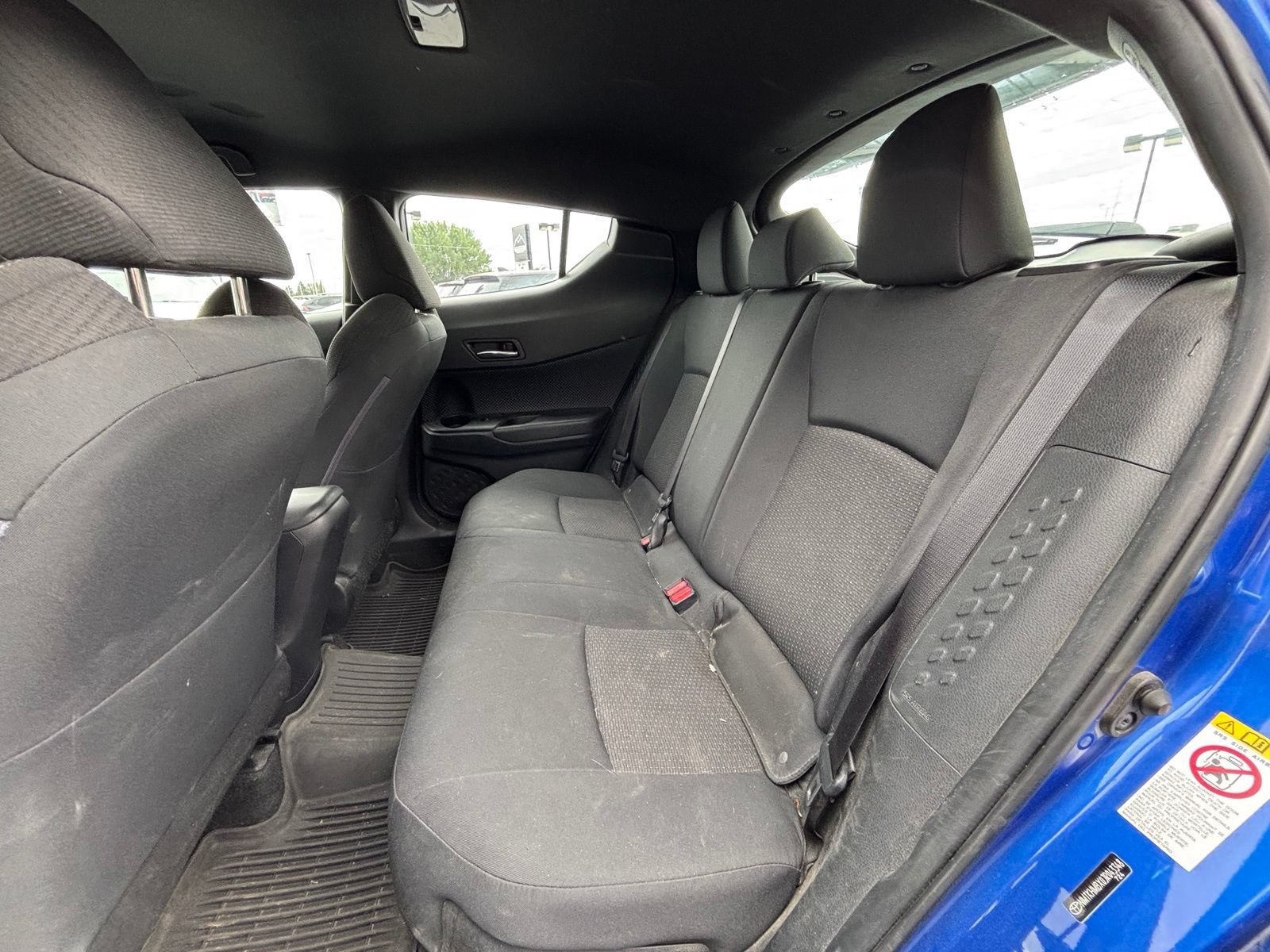 Used 2018 Toyota C-HR XLE FWD image 10