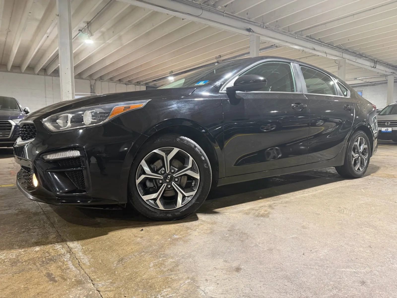 Used 2019 Kia Forte LXS FWD image 2