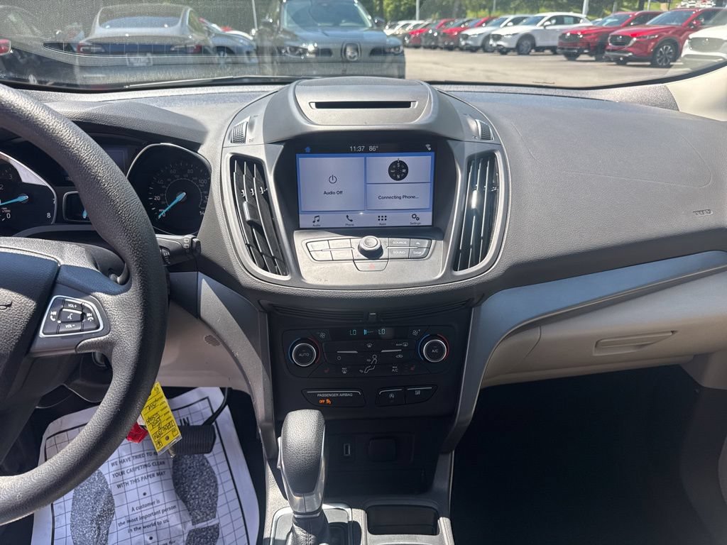 Used 2018 Ford Escape SE w/ SE Sync 3 Package FWD image 17