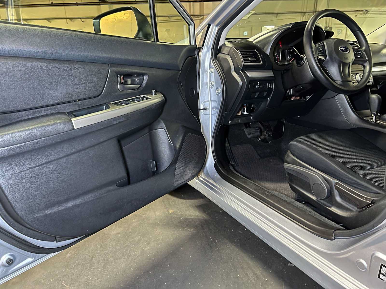 Used 2015 Subaru Impreza 2.0i AWD/4WD image 20
