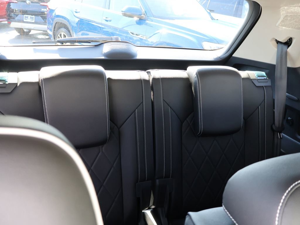 New 2026 Volkswagen Atlas SEL Premium R-Line image 18