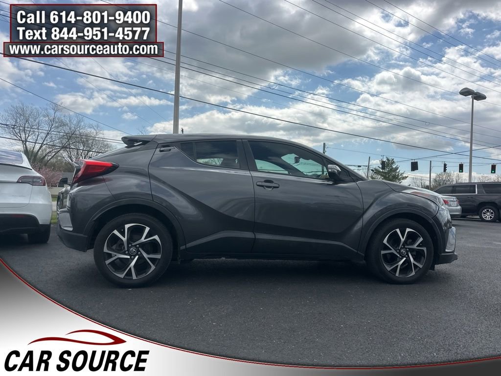 Used 2018 Toyota C-HR XLE image 4
