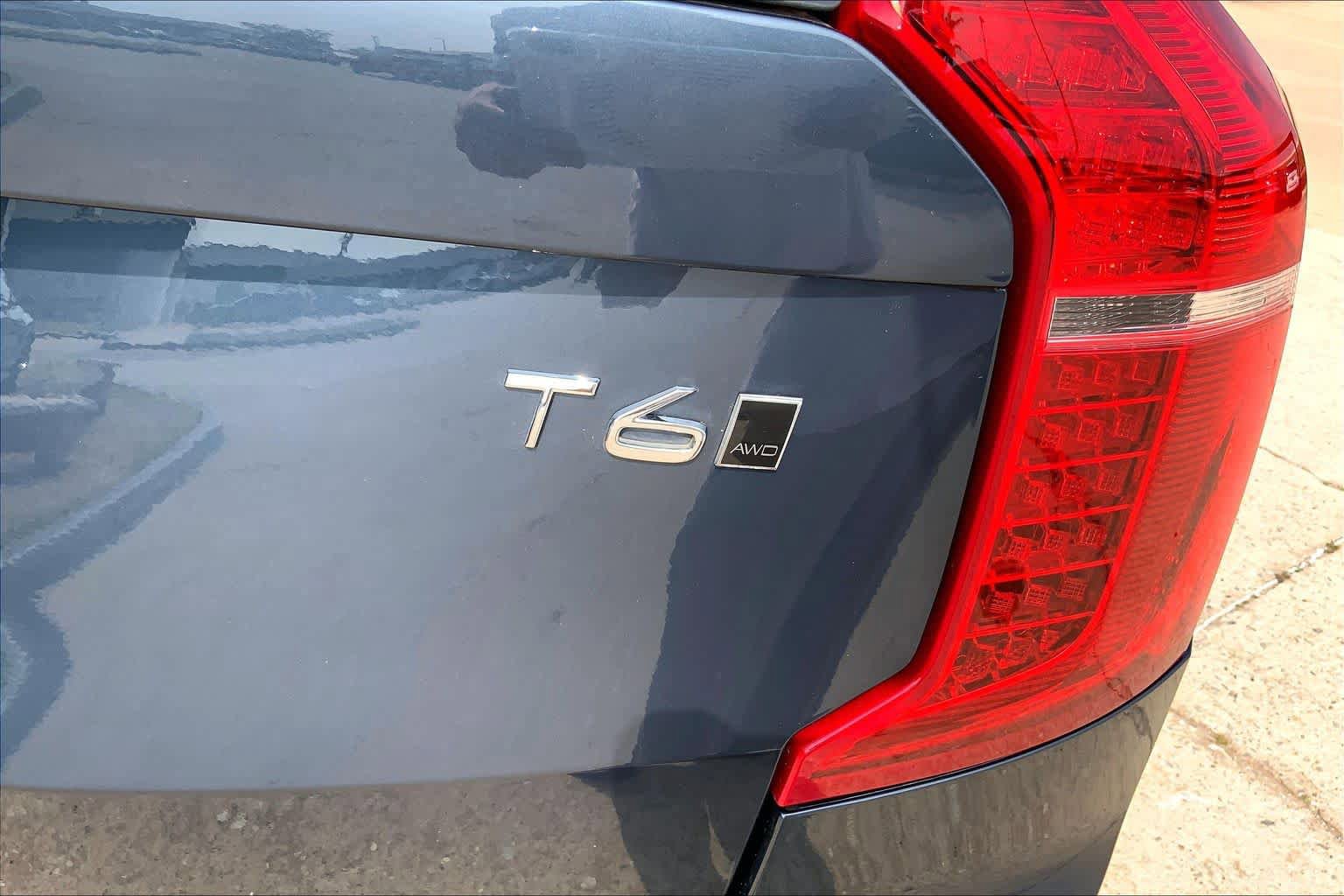 Used 2022 Volvo XC90 T6 Momentum w/ Advanced Package AWD/4WD image 10