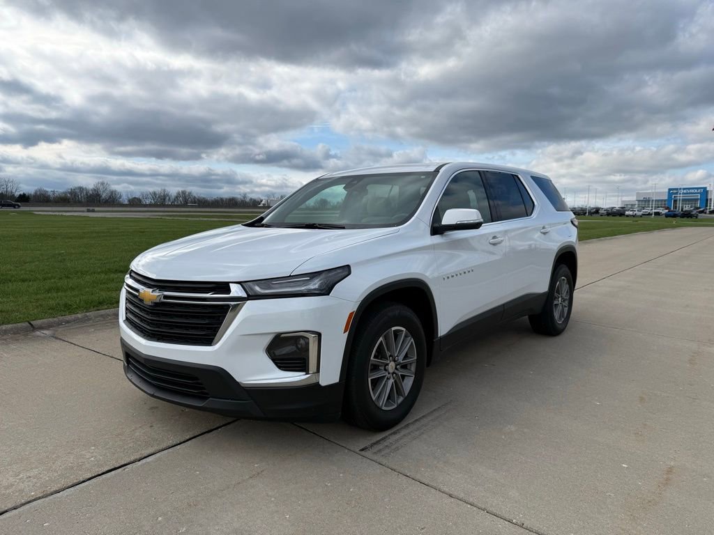 Used 2023 Chevrolet Traverse LS w/ Safety Package image 9
