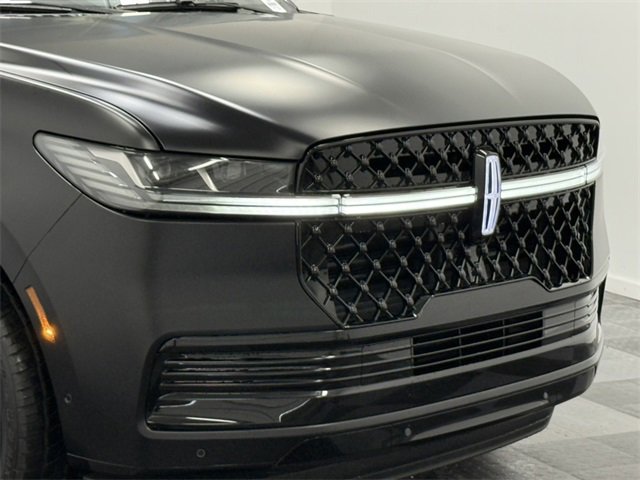 New 2025 Lincoln Navigator Black Label image 9
