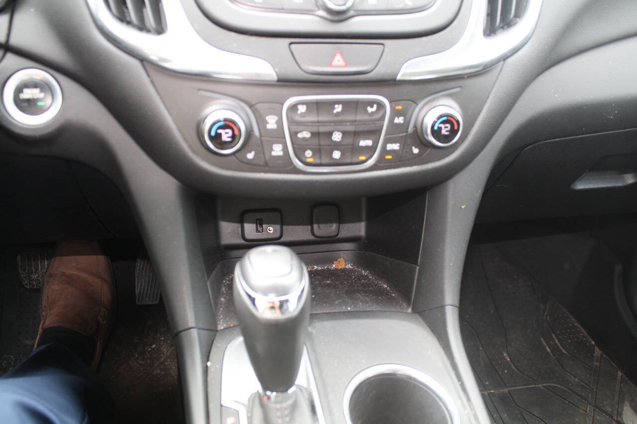 Used 2018 Chevrolet Equinox LT FWD image 10