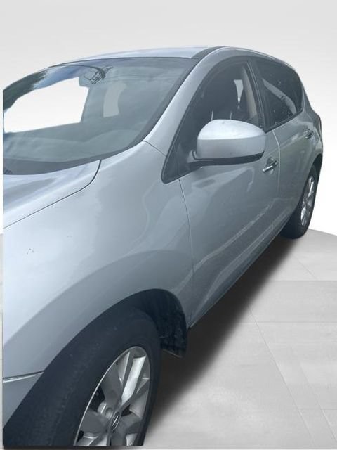 Used 2011 Nissan Murano S FWD image 3