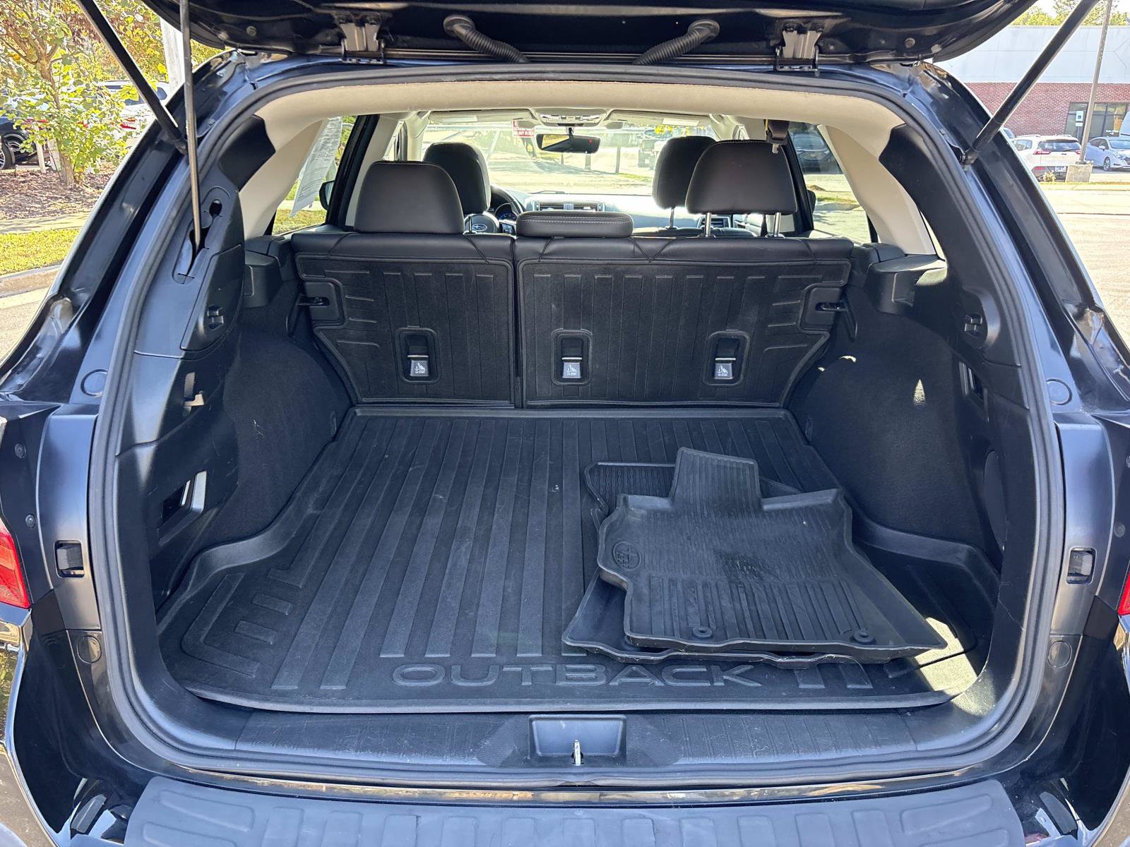 Used 2018 Subaru Outback 2.5i Limited AWD/4WD image 33