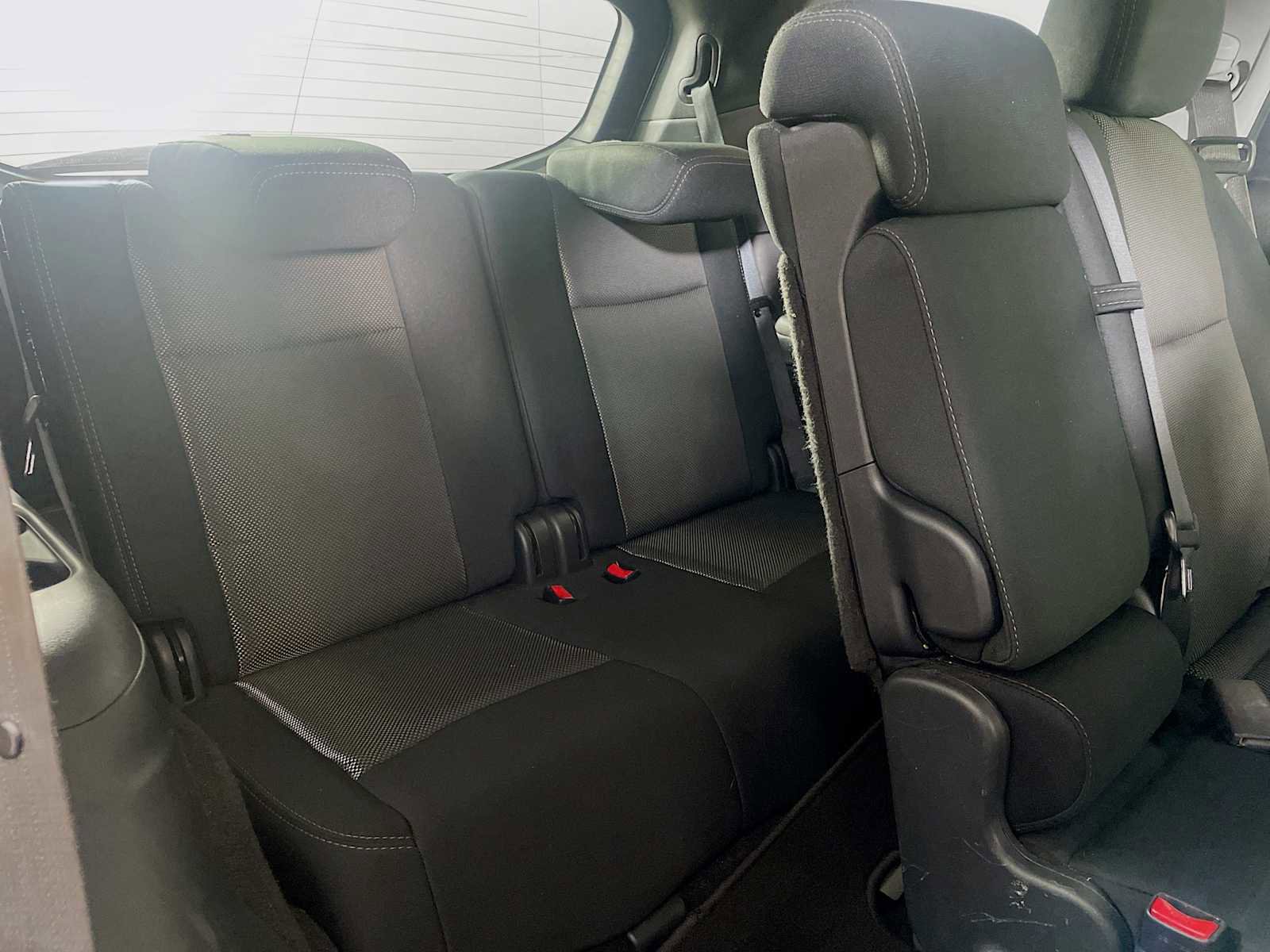 Used 2020 Nissan Pathfinder S image 24