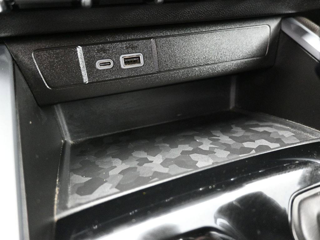 Used 2024 Chevrolet Colorado ZR2 w/ Technology Package image 18