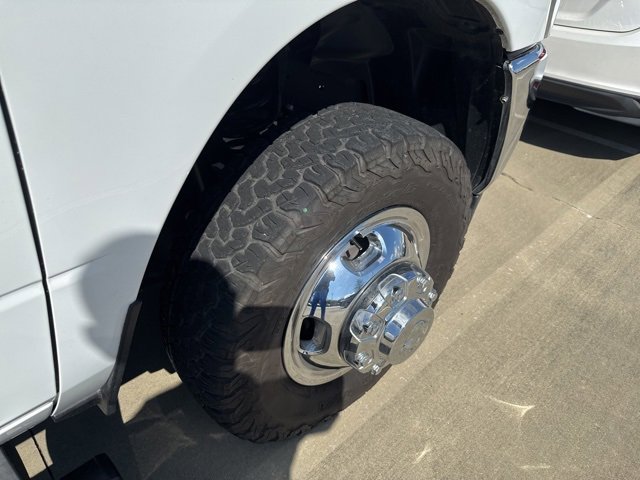Used 2024 RAM 3500 Tradesman w/ Chrome Appearance Group image 9