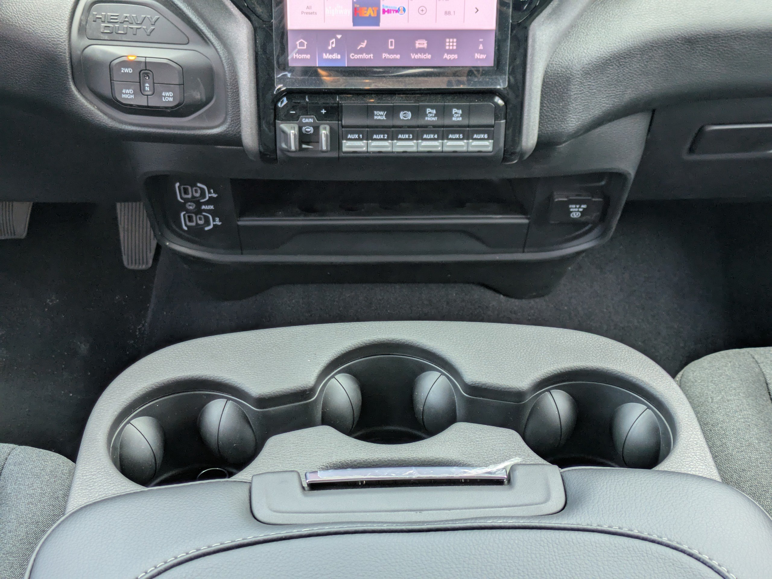 New 2026 RAM 3500 Tradesman AWD/4WD image 15