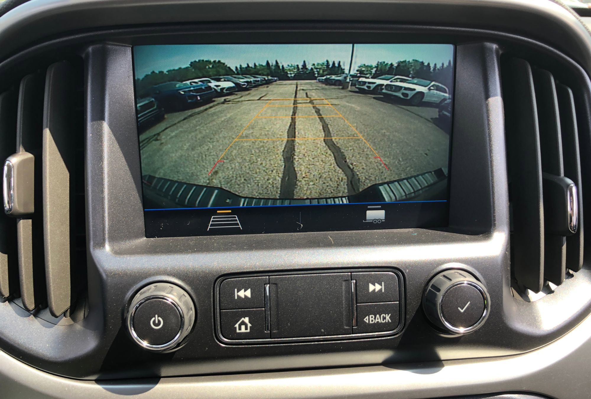 Used 2022 Chevrolet Colorado LT w/ Redline Special Edition image 25