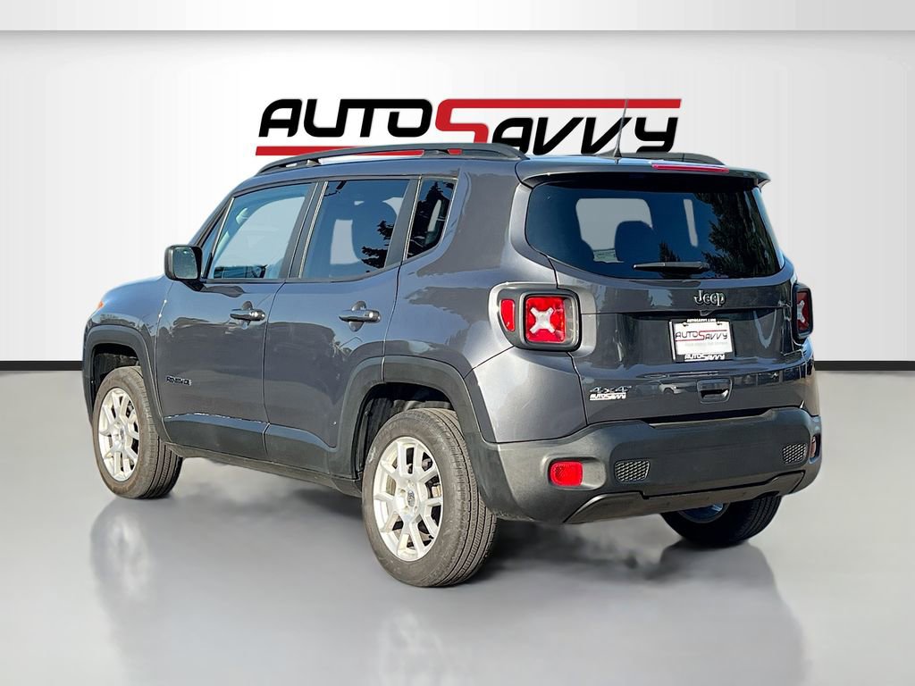 Used 2023 Jeep Renegade Latitude w/ Premium Group image 5
