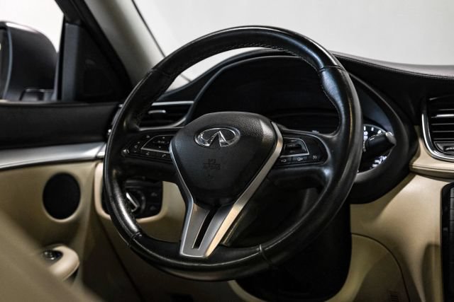 Used 2020 INFINITI QX50 Luxe w/ Navigation Package FWD image 21