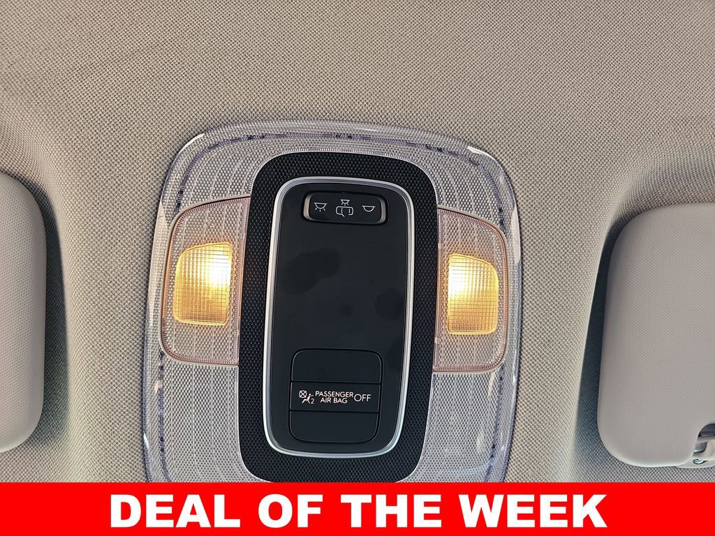 Used 2025 Hyundai Elantra SE image 30