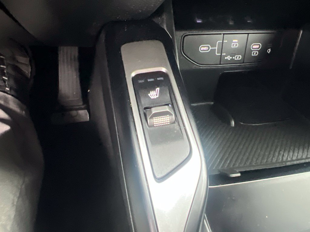 Certified 2024 Kia Sorento S FWD image 51