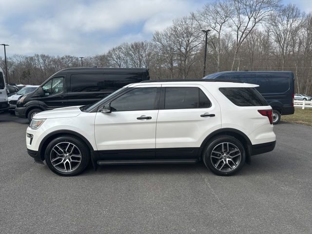 Used 2018 Ford Explorer Sport image 2