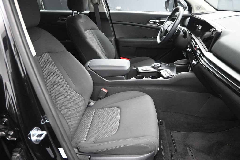 Certified 2026 Kia Sportage LX FWD image 35