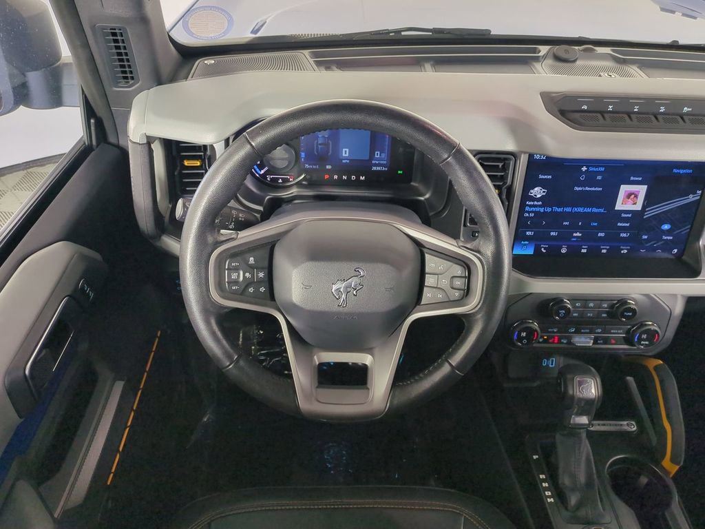 Used 2023 Ford Bronco Badlands image 18