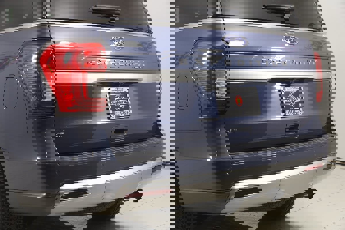 Used 2022 Ford Expedition XLT image 22