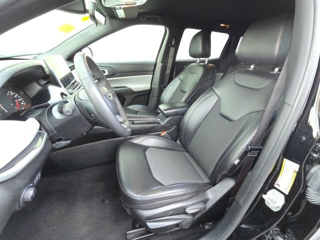 Used 2024 Jeep Compass Latitude AWD/4WD image 10