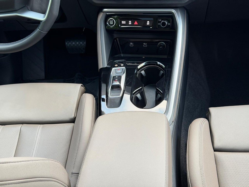 Used 2025 Audi Q5 Prestige AWD/4WD image 14