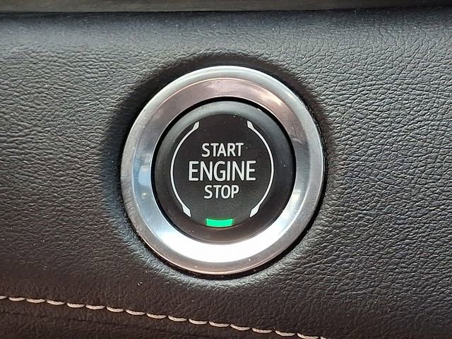 Used 2022 Cadillac Escalade ESV Sport w/ LPO, ONYX Package image 24