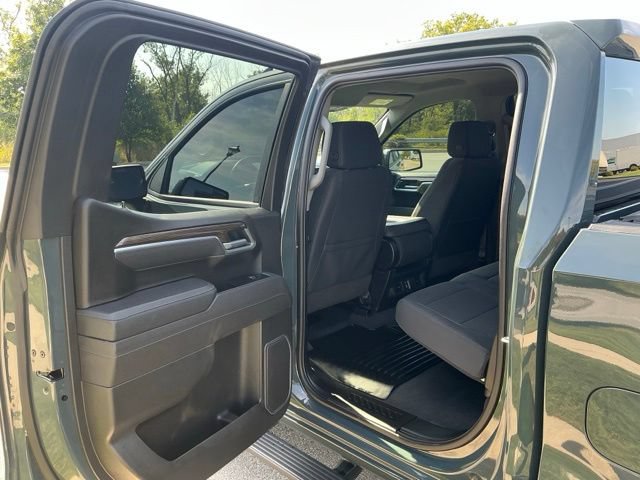 Used 2026 Chevrolet Silverado 1500 LT AWD/4WD image 17