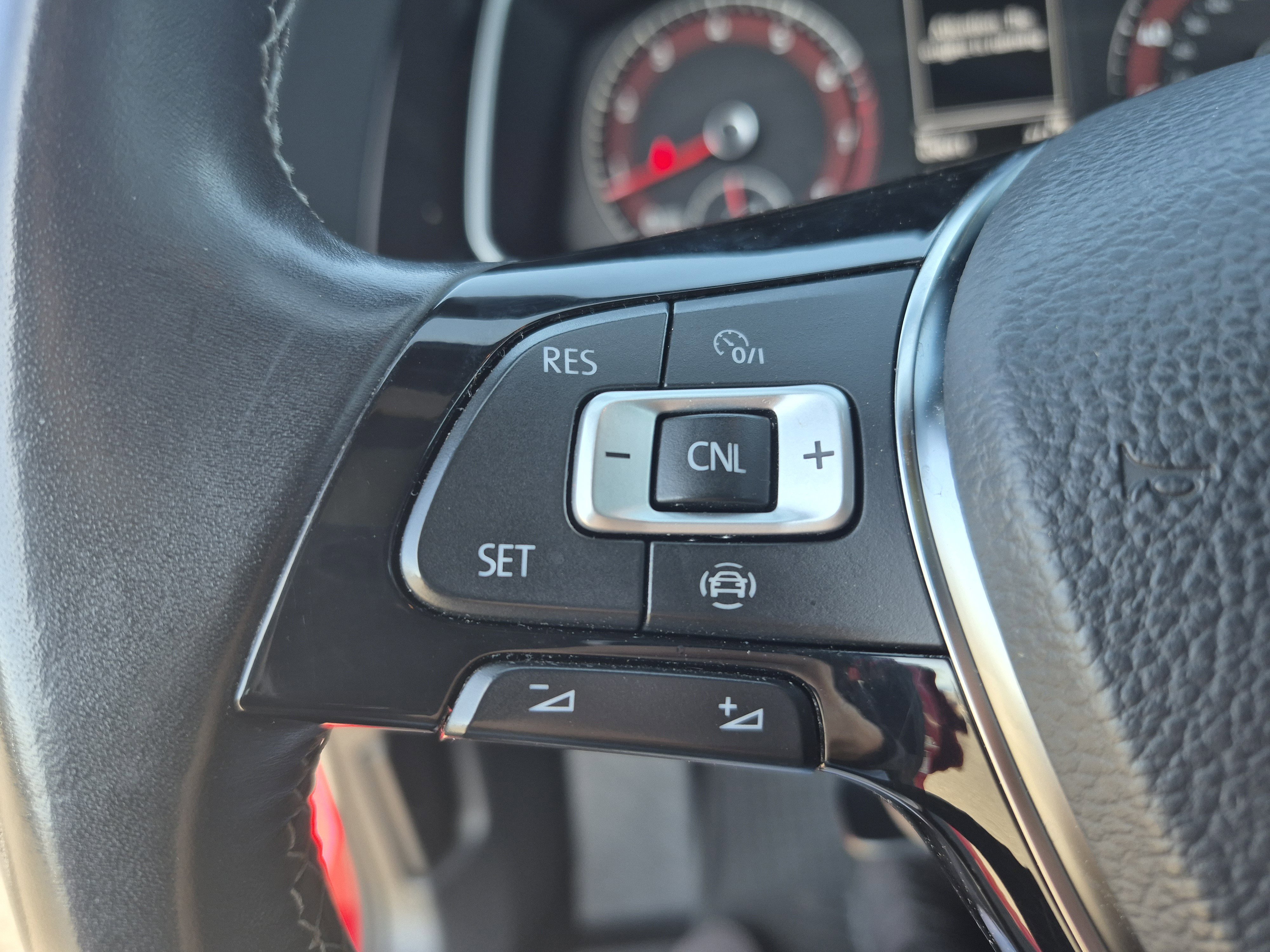 Used 2019 Volkswagen Jetta R-Line FWD image 26