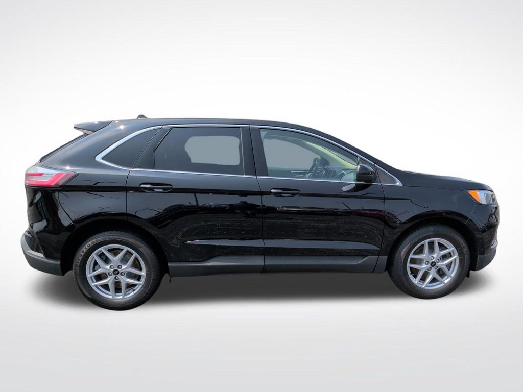 Certified 2023 Ford Edge SEL w/ Convenience Package AWD/4WD image 9