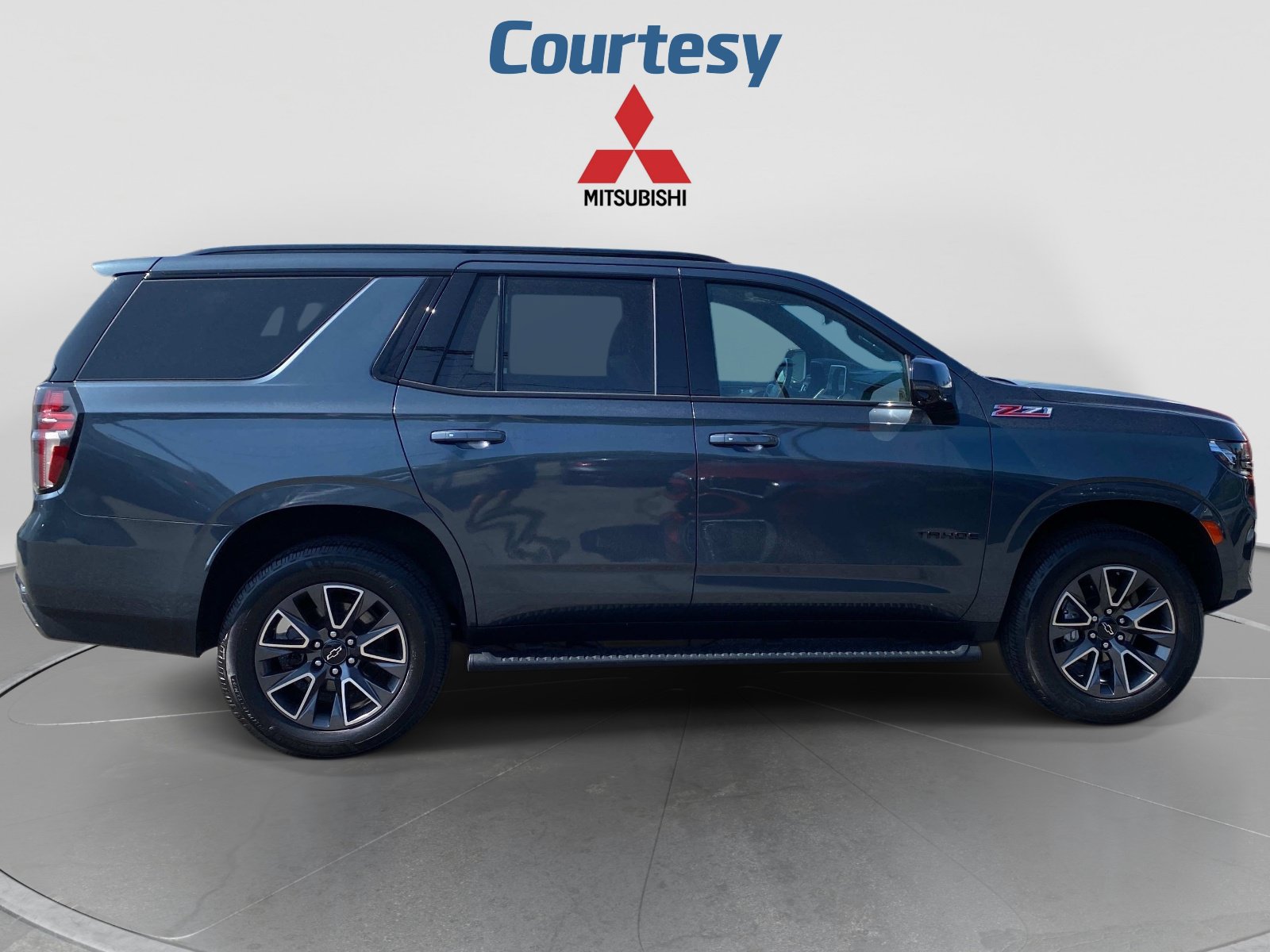 Used 2021 Chevrolet Tahoe Z71 w/ Z71 Signature Package AWD/4WD image 7