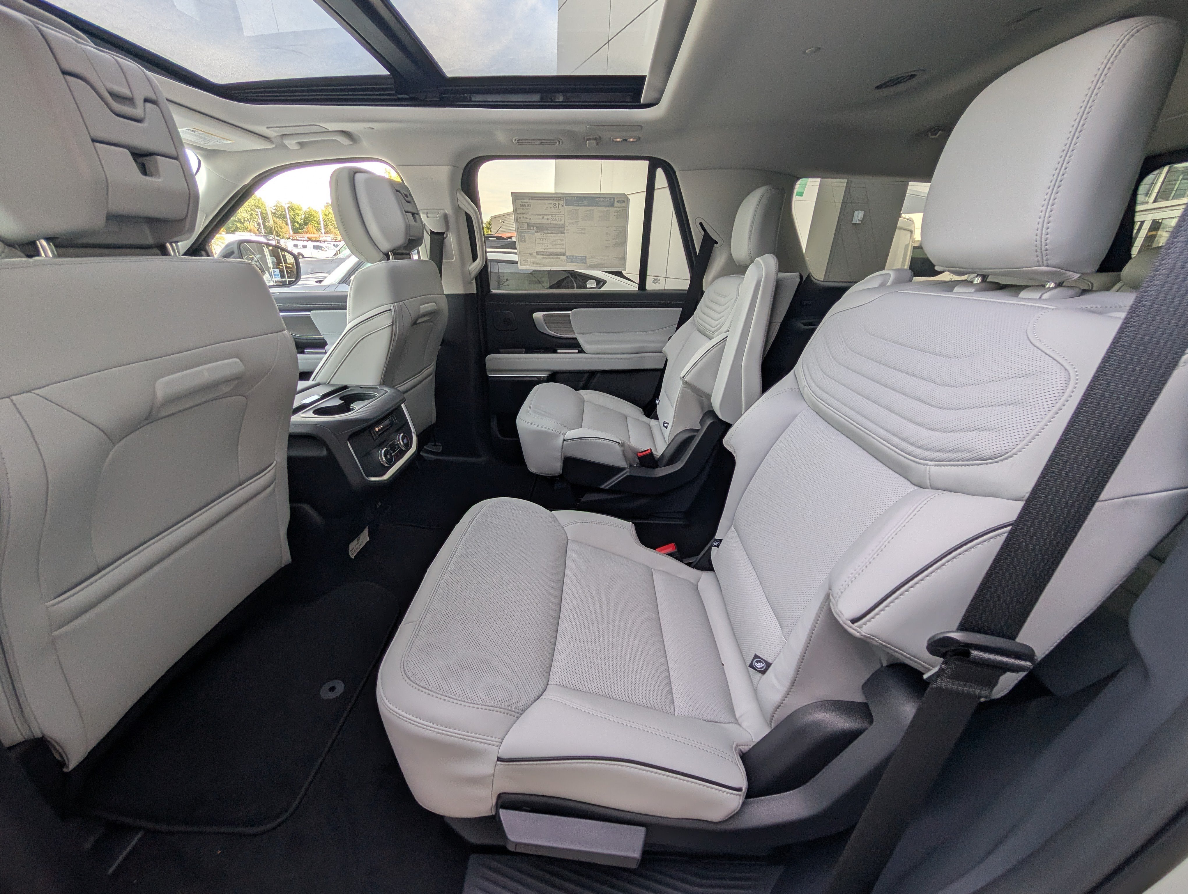 New 2027 Ford Expedition Platinum w/ Platinum Ultimate Package AWD/4WD image 13