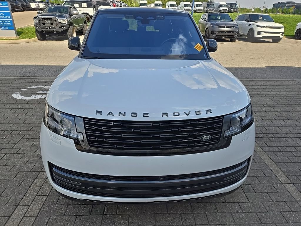 Certified 2022 Land Rover Range Rover SE AWD/4WD image 2
